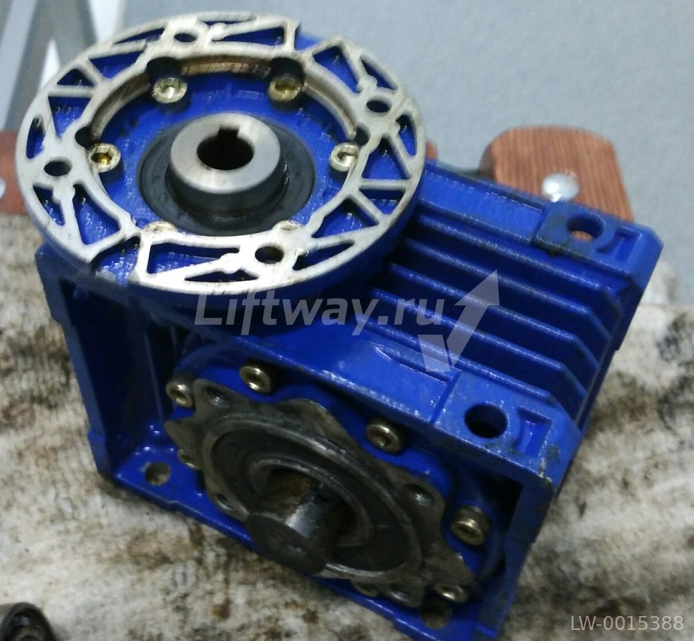 Редуктор LRP 50 (п.ч.10/1)