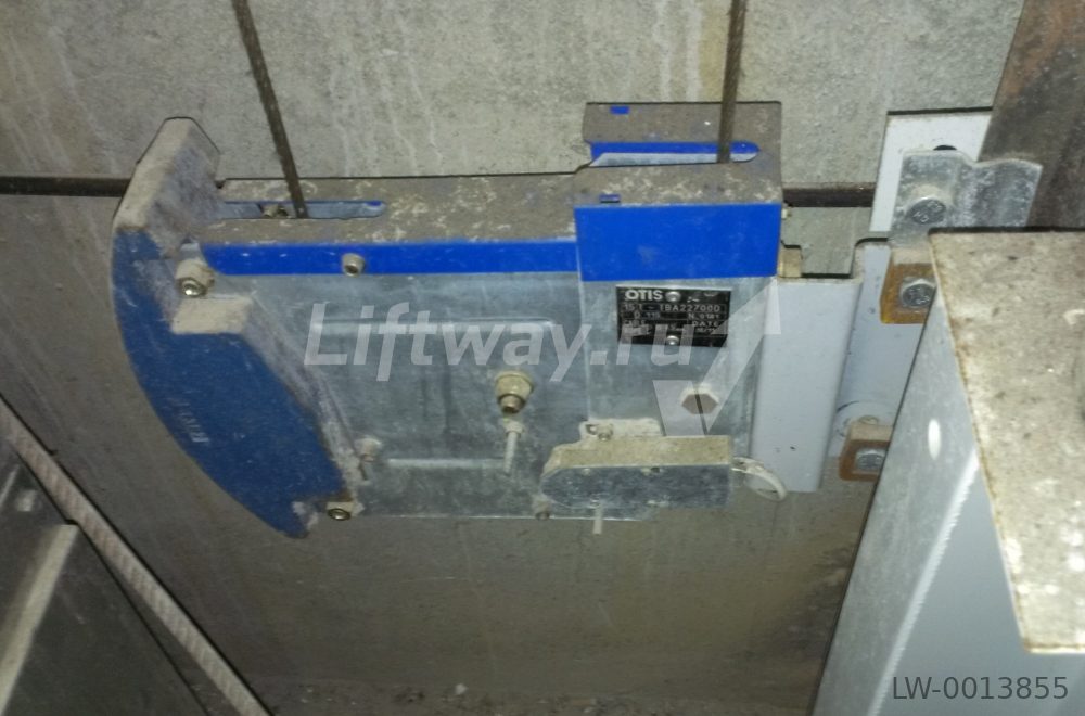 ЗАМЕНЕНА НА LW-0019169 Устройство натяжное троса ограничителя скорости Otis