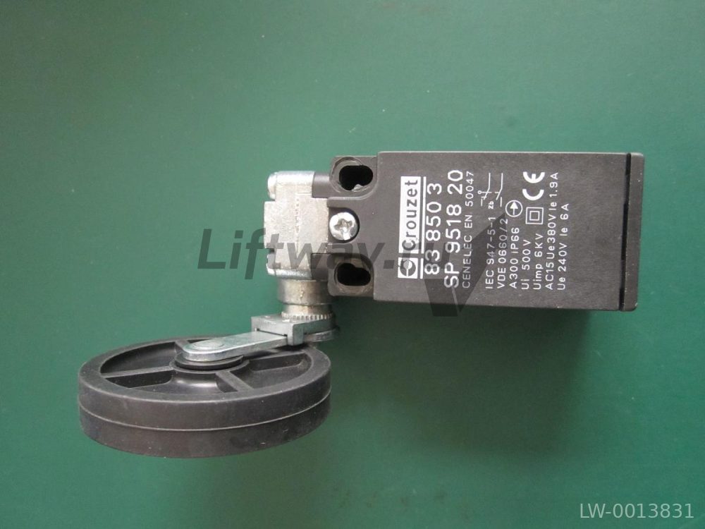 Концевой выключатель на натяжном устройстве Crouzet SP951820 (8385030) с роликом 50мм