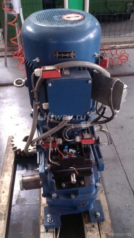 Лебедка 16VEC тормоз AC 220 V 7.5 кВт эскалатора Otis 506 NCE