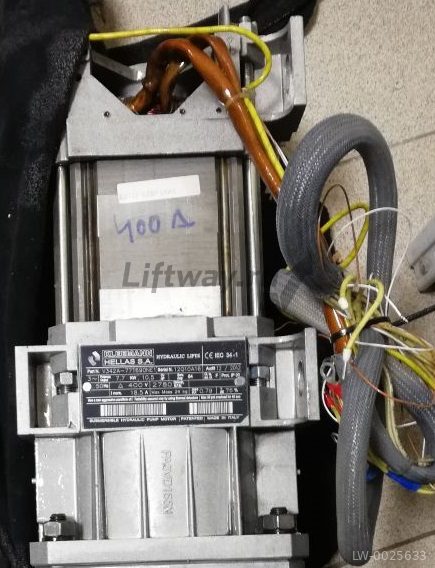 Мотор гидравлический V342A-77T690NE1 7.7кВт 400В 2780RPM фланец d=155мм, вал 19мм
