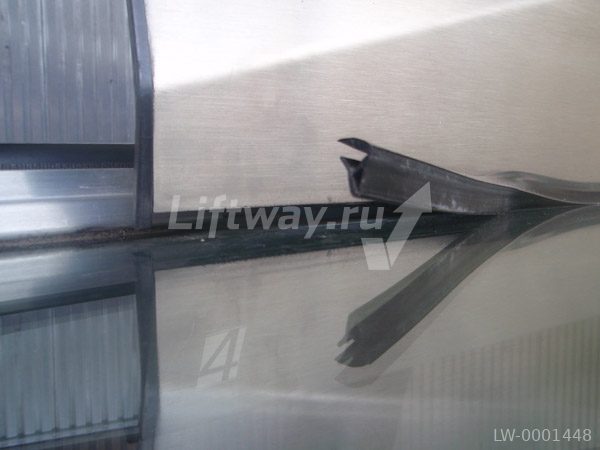 Резиновый уплотнитель плинтуса балюстрады  Otis 506NCE/606NCT