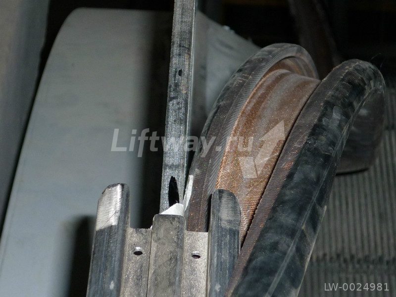 Направляющая поручня балюстрады верхний переходный участок L=3128.5 мм